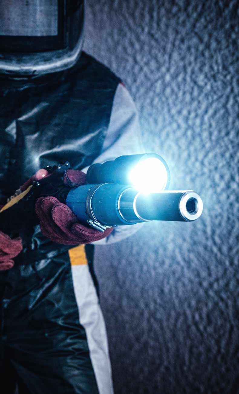 Lampe pour tuyaux à piles